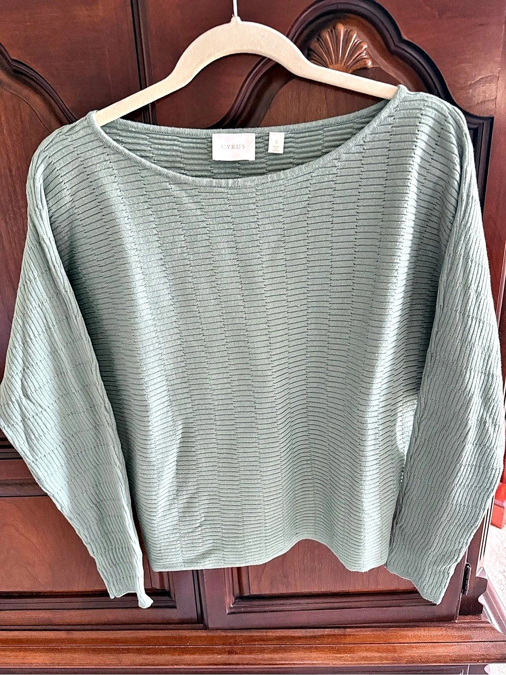Cyrus Textured Crew Neck Sweater in Moss Green Size Small